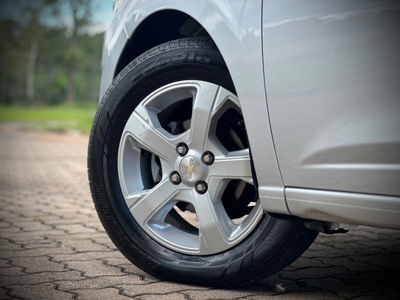 Chevrolet PRISMA LT 1.4 2019 NEUMANN VEÍCULOS ARROIO DO MEIO / Carros no Vale Chevrolet PRISMA LT 1.4 2019 NEUMANN VEÍCULOS ARROIO DO MEIO / Carros no Vale