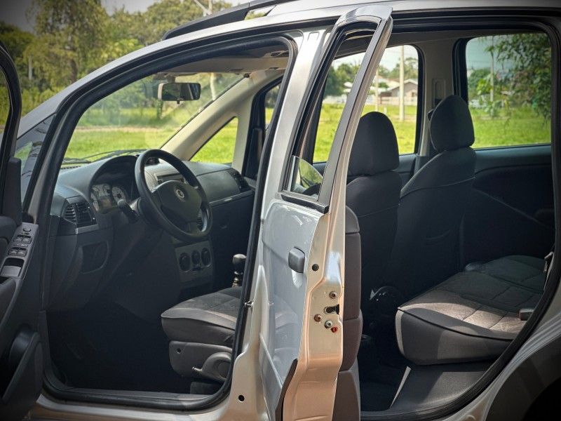 Fiat IDEA ADVENTURE 1.8 2008 NEUMANN VEÍCULOS ARROIO DO MEIO / Carros no Vale