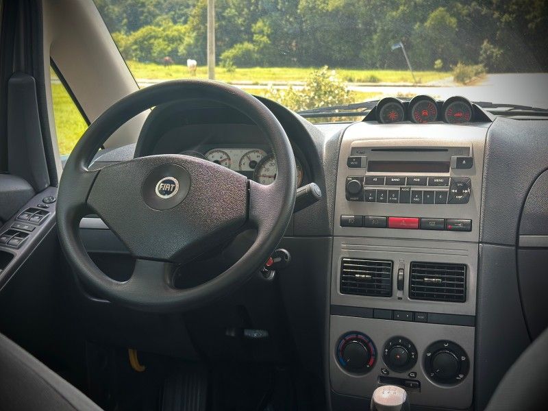 Fiat IDEA ADVENTURE 1.8 2008 NEUMANN VEÍCULOS ARROIO DO MEIO / Carros no Vale