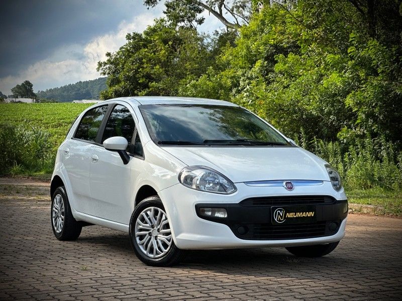 Fiat PUNTO ATTRACTIVE 1.4 2014 NEUMANN VEÍCULOS ARROIO DO MEIO / Carros no Vale
