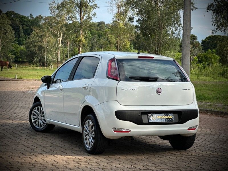 Fiat PUNTO ATTRACTIVE 1.4 2014 NEUMANN VEÍCULOS ARROIO DO MEIO / Carros no Vale