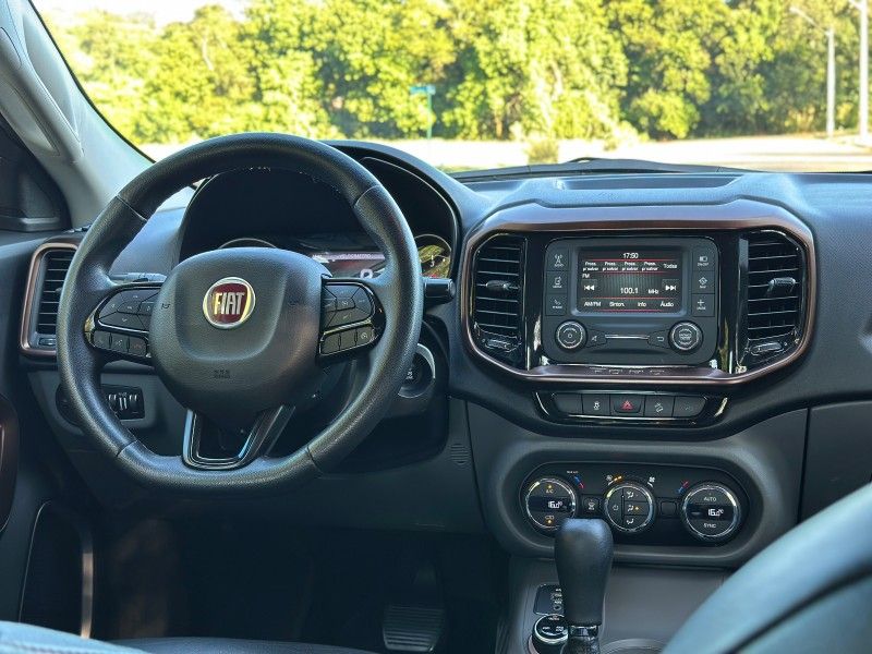 Fiat TORO VOLCANO 2.0 2018 NEUMANN VEÍCULOS ARROIO DO MEIO / Carros no Vale