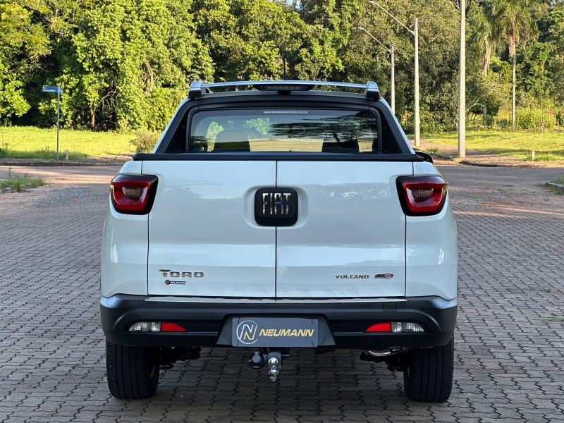 Fiat TORO VOLCANO 2.0 2018 NEUMANN VEÍCULOS ARROIO DO MEIO / Carros no Vale