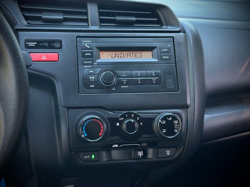 Honda FIT LX 1.5 2015 NEUMANN VEÍCULOS ARROIO DO MEIO / Carros no Vale