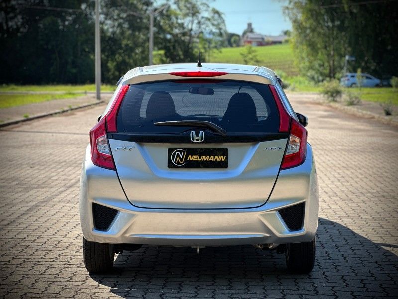 Honda FIT LX 1.5 2015 NEUMANN VEÍCULOS ARROIO DO MEIO / Carros no Vale