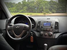 Hyundai I30 2.0 2010 NEUMANN VEÍCULOS ARROIO DO MEIO / Carros no Vale