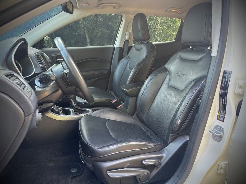 Jeep COMPASS LONGITUDE 2.0 2020 NEUMANN VEÍCULOS ARROIO DO MEIO / Carros no Vale