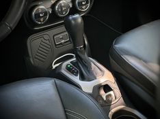 Jeep RENEGADE LIMITED 1.8 2017 NEUMANN VEÍCULOS ARROIO DO MEIO / Carros no Vale
