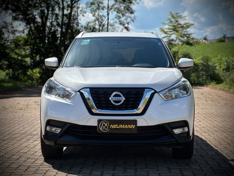 Nissan KICKS S 1.6 2018 NEUMANN VEÍCULOS ARROIO DO MEIO / Carros no Vale