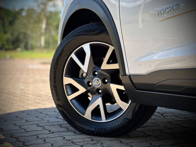Nissan KICKS S 1.6 2018 NEUMANN VEÍCULOS ARROIO DO MEIO / Carros no Vale