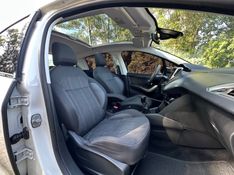 Peugeot 208 GRIFFE 1.6 2014 NEUMANN VEÍCULOS ARROIO DO MEIO / Carros no Vale