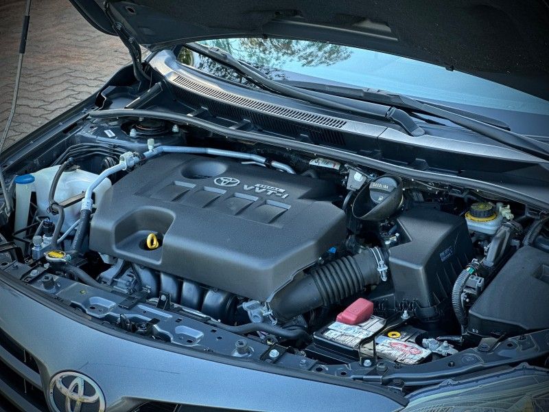 Toyota COROLLA XEi 2.0 2012 NEUMANN VEÍCULOS ARROIO DO MEIO / Carros no Vale