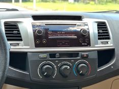 Toyota HILUX SW4 SR 2.7 2015 NEUMANN VEÍCULOS ARROIO DO MEIO / Carros no Vale