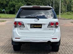 Toyota HILUX SW4 SR 2.7 2015 NEUMANN VEÍCULOS ARROIO DO MEIO / Carros no Vale