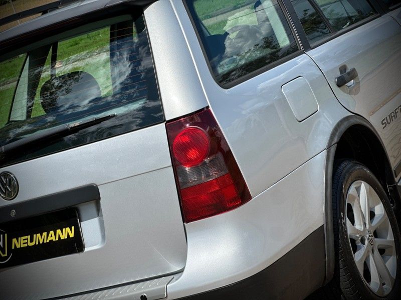 Volkswagen PARATI SURF 1.6 2013 NEUMANN VEÍCULOS ARROIO DO MEIO / Carros no Vale