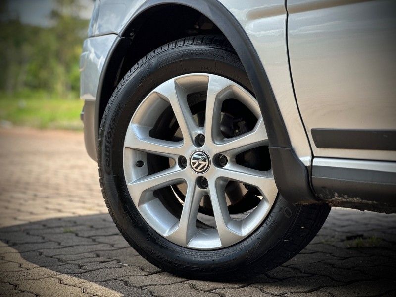 Volkswagen PARATI SURF 1.6 2013 NEUMANN VEÍCULOS ARROIO DO MEIO / Carros no Vale