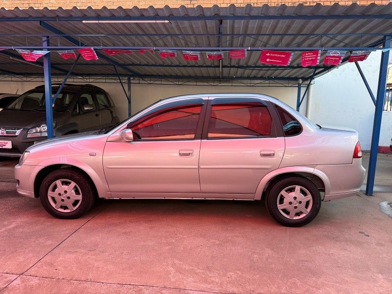 Chevrolet CLASSIC LS 1.0 8V 2014 FERREIRA VEÍCULOS VENÂNCIO AIRES / Carros no Vale