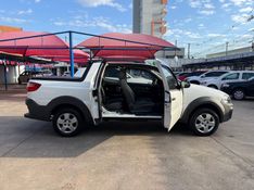 Fiat STRADA C.ESTENDIDA HARD WORKING 1.4 8V 2016 FERREIRA VEÍCULOS VENÂNCIO AIRES / Carros no Vale