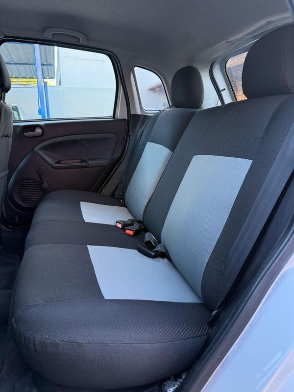 Ford FIESTA 1.0 8V 2014 FERREIRA VEÍCULOS VENÂNCIO AIRES / Carros no Vale