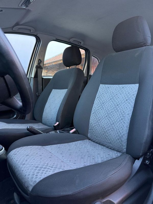 Ford FIESTA 1.0 8V 2014 FERREIRA VEÍCULOS VENÂNCIO AIRES / Carros no Vale