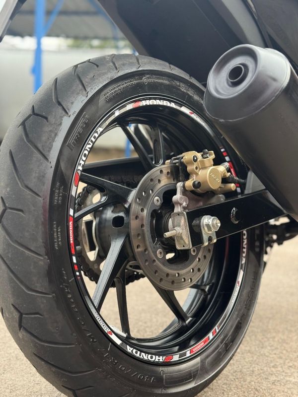 Honda Motos CB 250F TWISTER 2022 FERREIRA VEÍCULOS VENÂNCIO AIRES / Carros no Vale