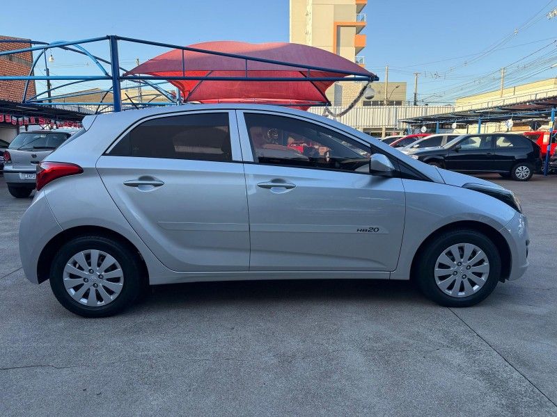 Hyundai HB20 COMFORT 1.0 2015 FERREIRA VEÍCULOS VENÂNCIO AIRES / Carros no Vale