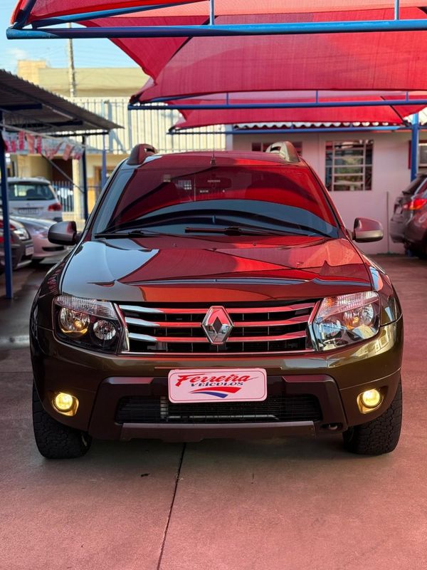 Renault DUSTER TECH ROAD 2.0 2014 FERREIRA VEÍCULOS VENÂNCIO AIRES / Carros no Vale