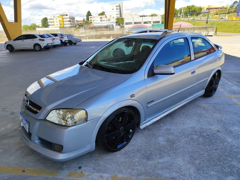 CHEVROLET ASTRA 2.0 MPFI ADVANTAGE 8V 2007/2007 HUBNER MULTIMARCAS FARROUPILHA / Carros no Vale