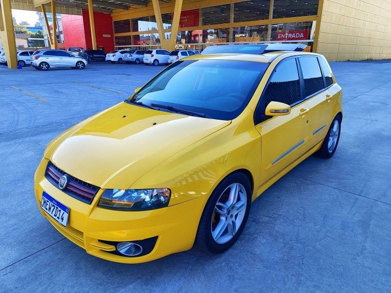 FIAT STILO 1.8 MPI SPORTING 8V AUTOMATIZADO 2008/2008 HUBNER MULTIMARCAS FARROUPILHA / Carros no Vale