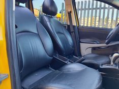 FIAT STILO 1.8 MPI SPORTING 8V AUTOMATIZADO 2008/2008 HUBNER MULTIMARCAS FARROUPILHA / Carros no Vale