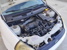 FORD KA 1.0 GL IMAGE 8V 2003/2003 HUBNER MULTIMARCAS FARROUPILHA / Carros no Vale