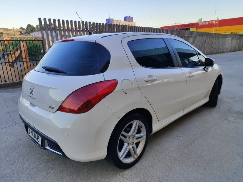 PEUGEOT 308 2.0 ALLURE 16V 2013/2014 HUBNER MULTIMARCAS FARROUPILHA / Carros no Vale PEUGEOT 308 2.0 ALLURE 16V 2013/2014 HUBNER MULTIMARCAS FARROUPILHA / Carros no Vale