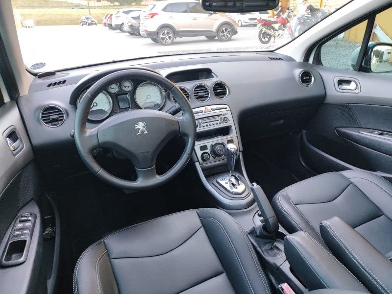 PEUGEOT 308 2.0 ALLURE 16V 2013/2014 HUBNER MULTIMARCAS FARROUPILHA / Carros no Vale PEUGEOT 308 2.0 ALLURE 16V 2013/2014 HUBNER MULTIMARCAS FARROUPILHA / Carros no Vale