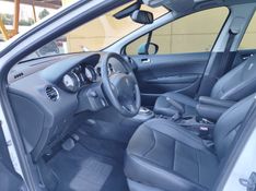 PEUGEOT 308 2.0 ALLURE 16V 2013/2014 HUBNER MULTIMARCAS FARROUPILHA / Carros no Vale