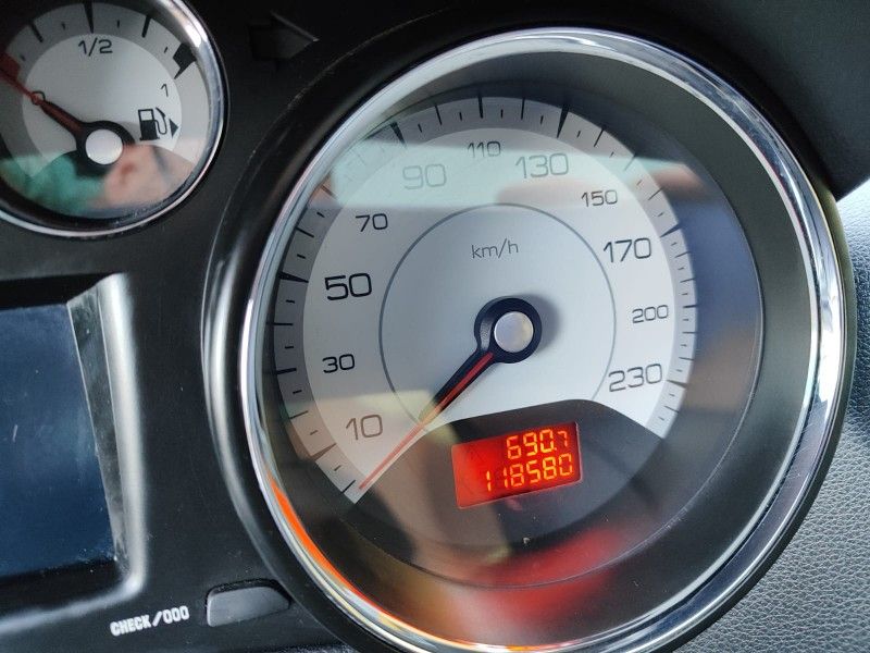 PEUGEOT 308 2.0 ALLURE 16V 2013/2014 HUBNER MULTIMARCAS FARROUPILHA / Carros no Vale PEUGEOT 308 2.0 ALLURE 16V 2013/2014 HUBNER MULTIMARCAS FARROUPILHA / Carros no Vale