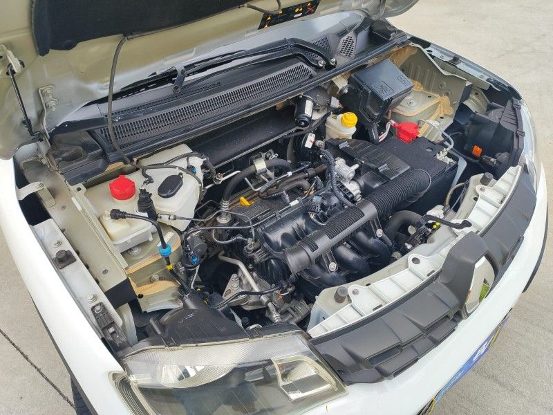 RENAULT KWID 1.0 12V OUTSIDER 2021/2022 HUBNER MULTIMARCAS FARROUPILHA / Carros no Vale