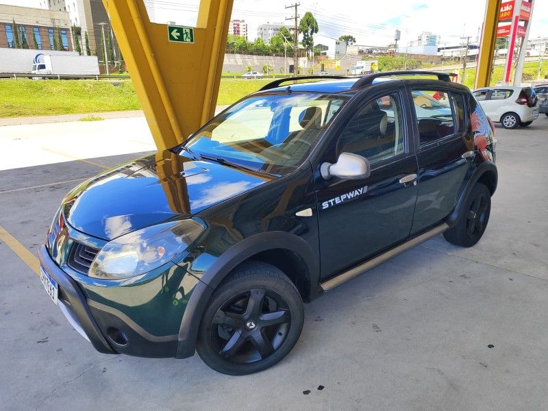 RENAULT SANDERO 1.6 STEPWAY 16V 2011/2011 HUBNER MULTIMARCAS FARROUPILHA / Carros no Vale