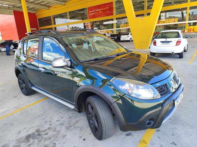 RENAULT SANDERO 1.6 STEPWAY 16V 2011/2011 HUBNER MULTIMARCAS FARROUPILHA / Carros no Vale