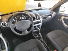 RENAULT SANDERO 1.6 STEPWAY 16V 2011/2011 HUBNER MULTIMARCAS FARROUPILHA / Carros no Vale