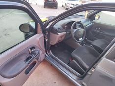 RENAULT SYMBOL 1.6 PRIVILÈGE 16V 2012/2013 HUBNER MULTIMARCAS FARROUPILHA / Carros no Vale