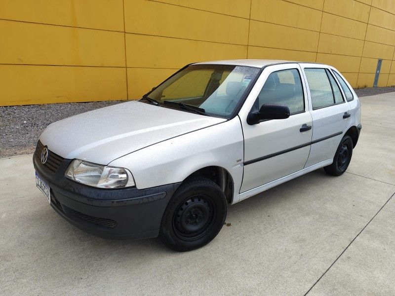 VOLKSWAGEN GOL 1.0 MI 16V G.III 1999/2000 HUBNER MULTIMARCAS FARROUPILHA / Carros no Vale