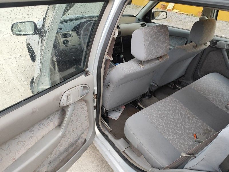 VOLKSWAGEN GOL 1.0 MI 16V G.III 1999/2000 HUBNER MULTIMARCAS FARROUPILHA / Carros no Vale