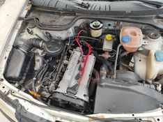 VOLKSWAGEN GOL 1.0 MI 16V G.III 1999/2000 HUBNER MULTIMARCAS FARROUPILHA / Carros no Vale