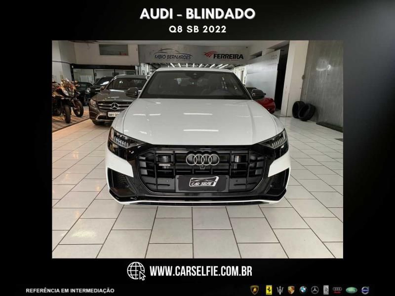 AUDI Q8 3.0 TFSI GASOLINA PERFORMANCE BLACK QUATTRO TIPTRONIC 2022/2022 FÁBIO BERNARDES PORTO ALEGRE / Carros no Vale