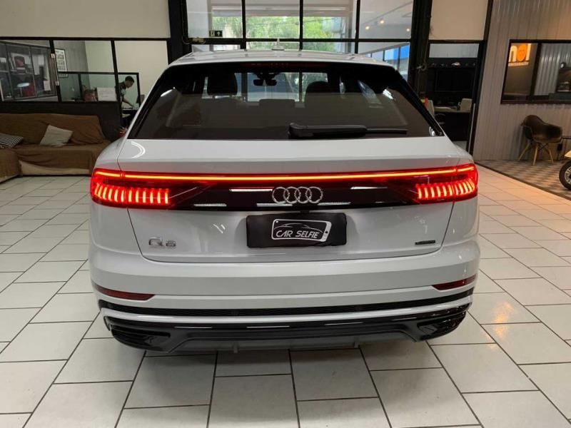 AUDI Q8 3.0 TFSI GASOLINA PERFORMANCE BLACK QUATTRO TIPTRONIC 2022/2022 FÁBIO BERNARDES PORTO ALEGRE / Carros no Vale