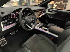 AUDI Q8 3.0 TFSI GASOLINA PERFORMANCE BLACK QUATTRO TIPTRONIC 2022/2022 FÁBIO BERNARDES PORTO ALEGRE / Carros no Vale
