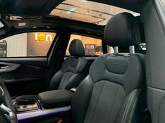 AUDI Q8 3.0 TFSI GASOLINA PERFORMANCE BLACK QUATTRO TIPTRONIC 2022/2022 FÁBIO BERNARDES PORTO ALEGRE / Carros no Vale