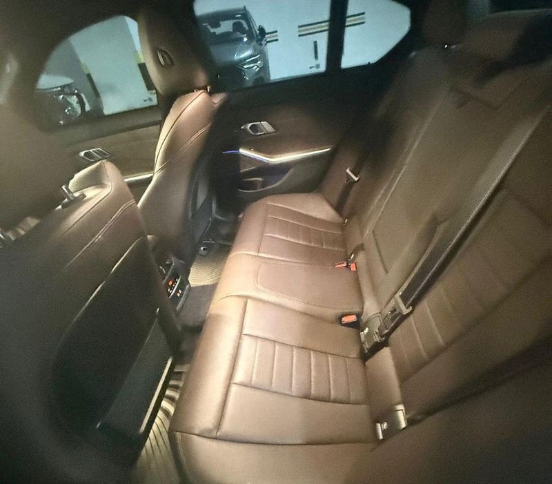 BMW 320I 2.0 16V TURBO FLEX M SPORT AUTOMÁTICO 2022/2022 FÁBIO BERNARDES PORTO ALEGRE / Carros no Vale