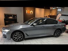 BMW 530E 2.0 16V TWINPOWER HÍBRIDO M SPORT AUTOMÁTICO 2022/2022 FÁBIO BERNARDES PORTO ALEGRE / Carros no Vale