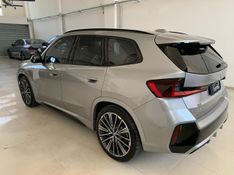 BMW IX1 ELÉTRICO XDRIVE30 M SPORT 2023/2024 FÁBIO BERNARDES PORTO ALEGRE / Carros no Vale